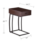 Table d'appoint Liatris de SEI Furniture avec prises électriques et ports USB
